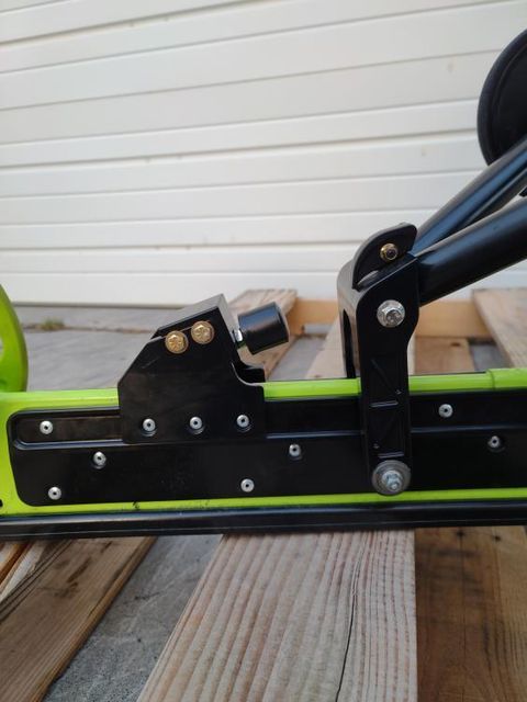 Omega Rear Coupling System